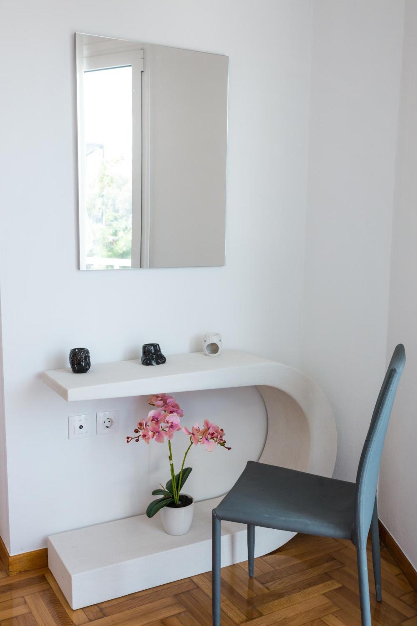 Apartment In Glyfada Center Афины Экстерьер фото