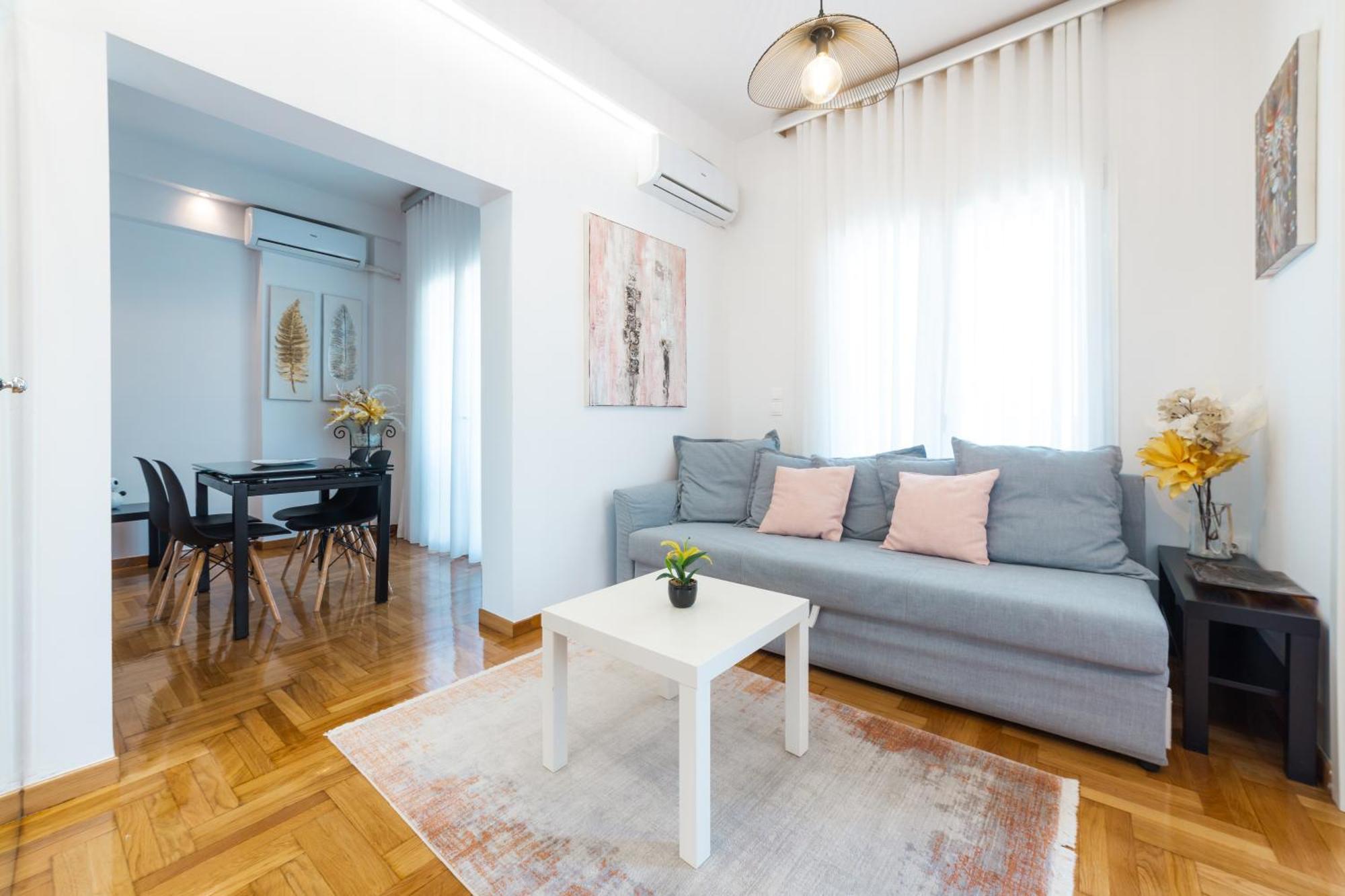 Apartment In Glyfada Center Афины Экстерьер фото