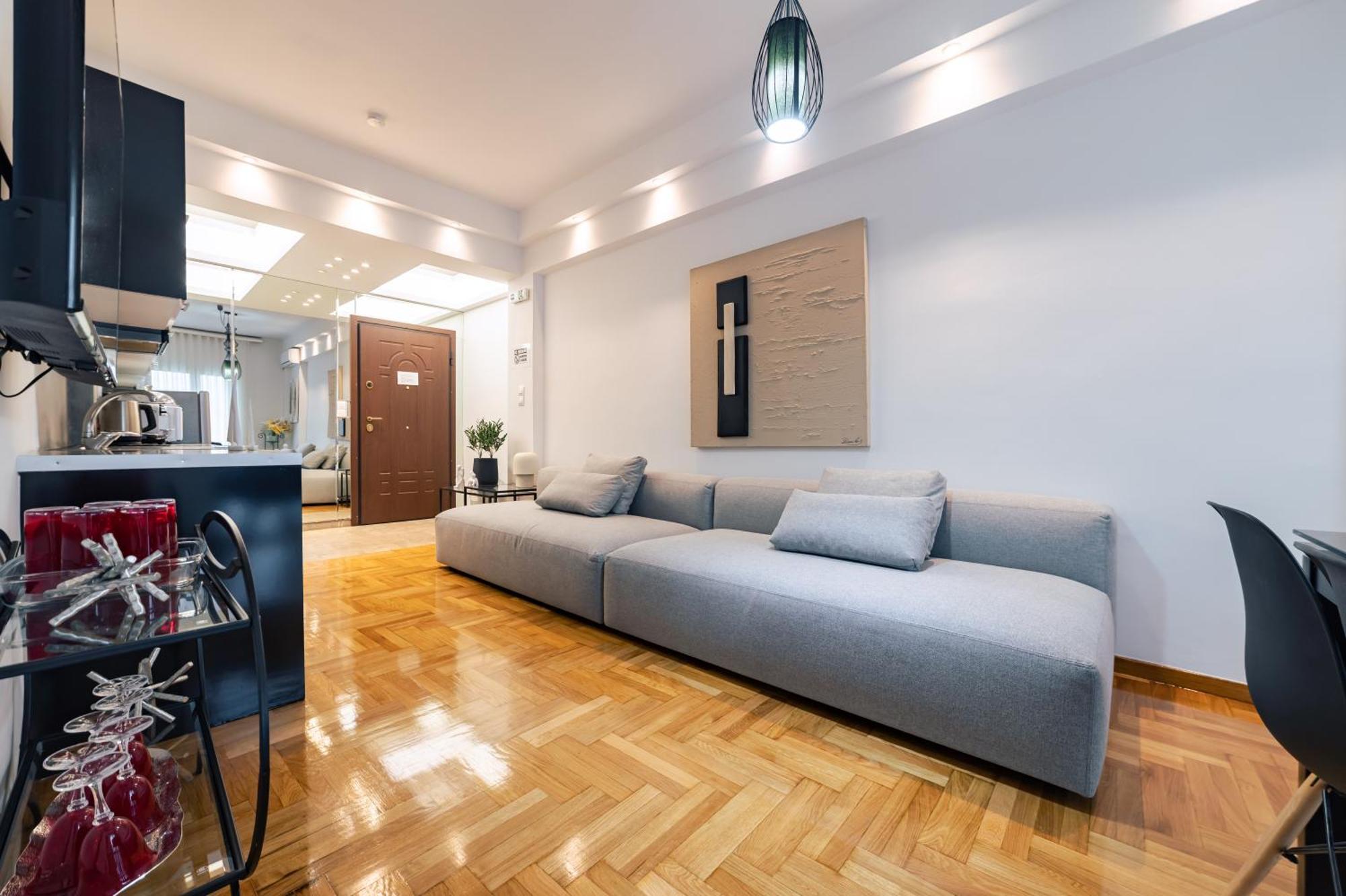 Apartment In Glyfada Center Афины Экстерьер фото