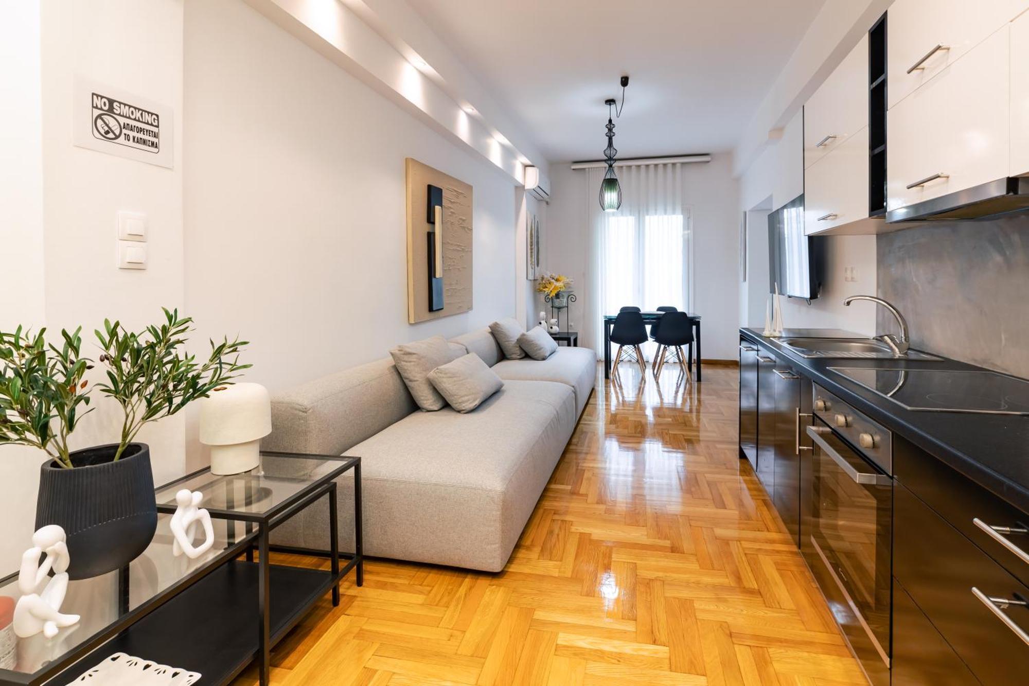Apartment In Glyfada Center Афины Экстерьер фото